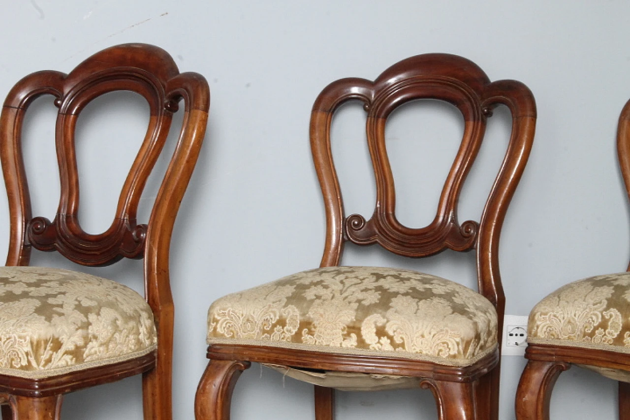 4 Louis Philippe walnut chairs, mid-19th century 15