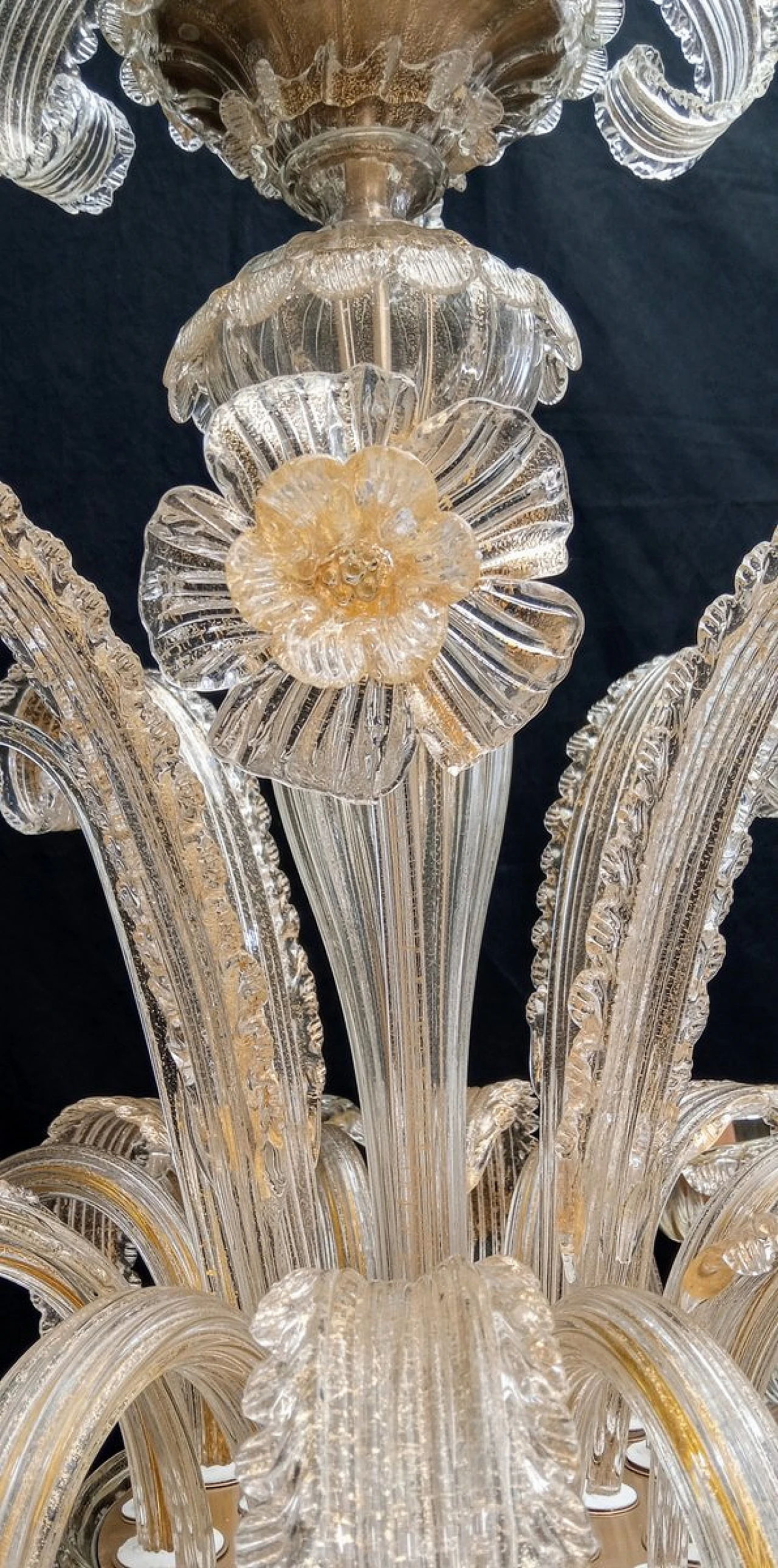 Murano glass chandelier in gold leaf, 1970s 6