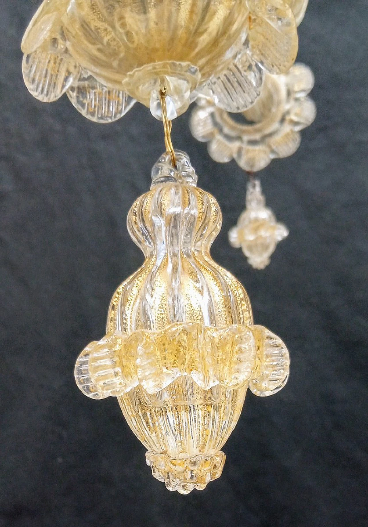 Murano glass chandelier in gold leaf, 1970s 7