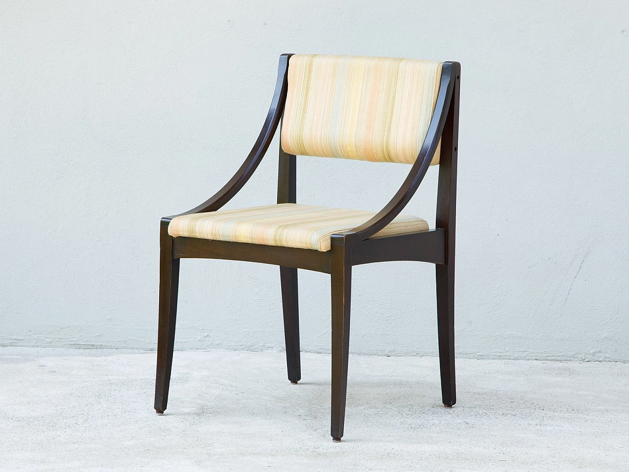 4 Chairs in wood and fabric, 1960s 3