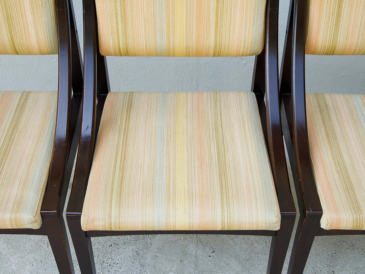 4 Chairs in wood and fabric, 1960s 8