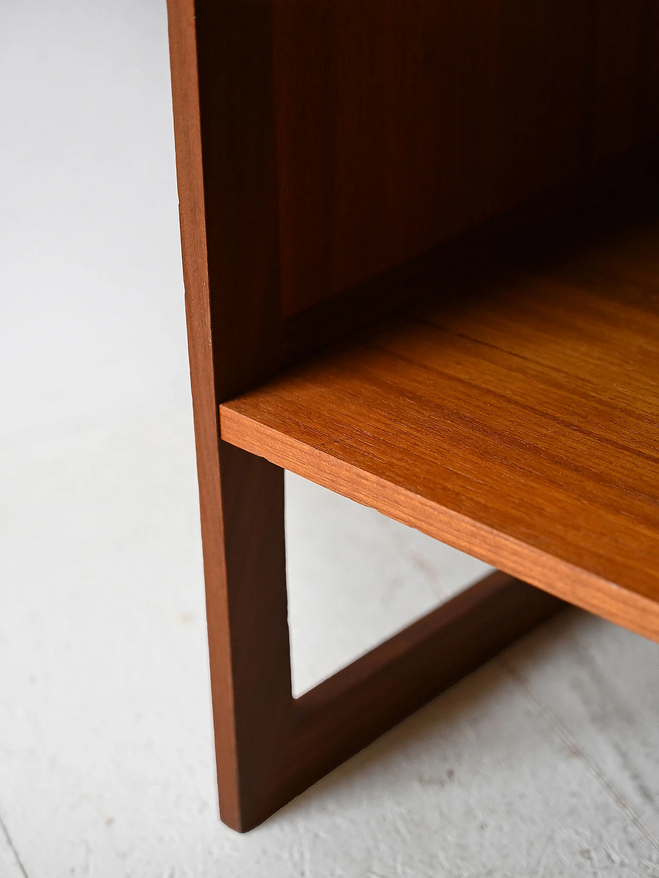 Pair of Scandinavian bedside tables with open compartment, 1960s 10