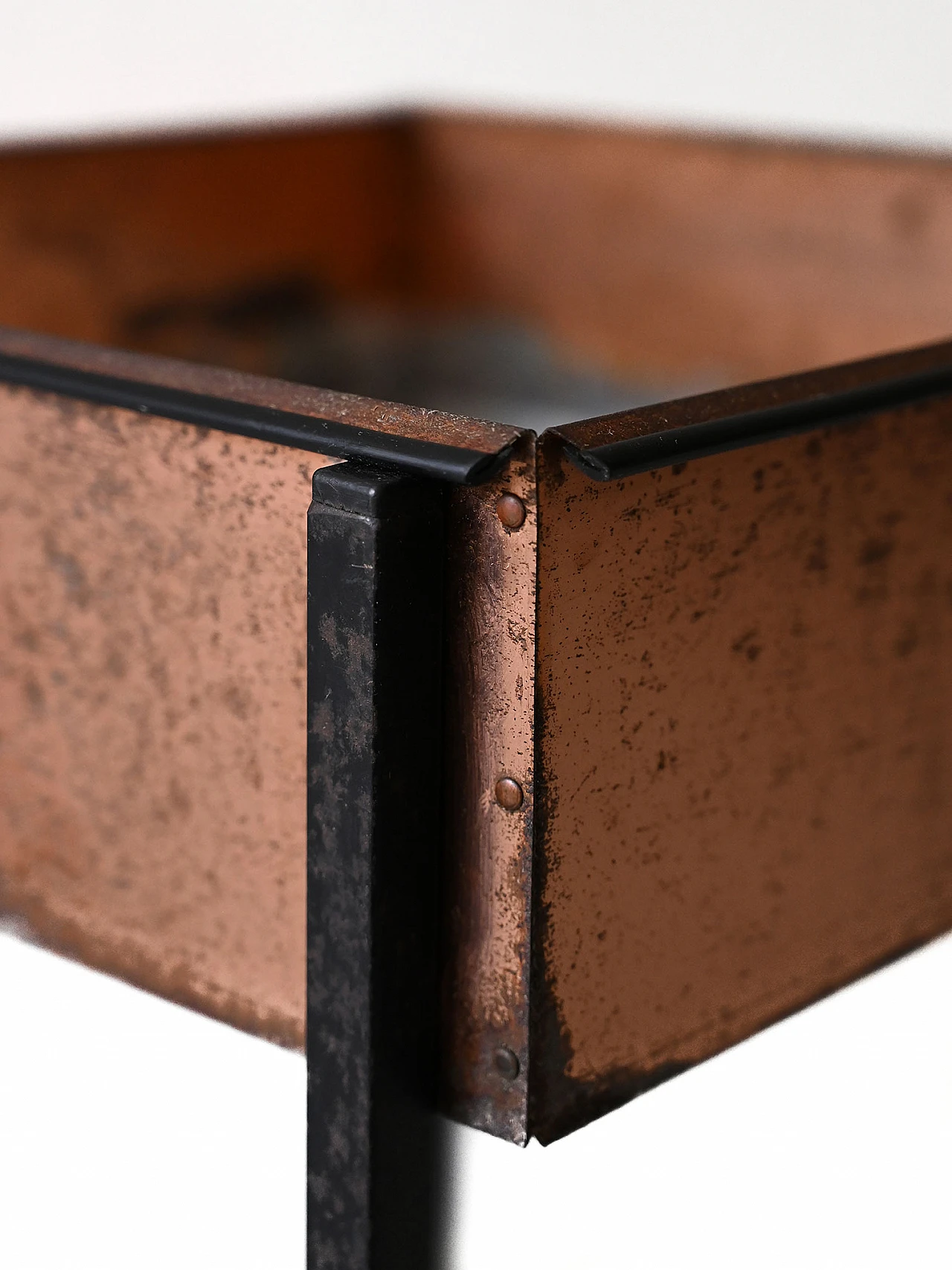 Square black metal and copper planter, 1960s 7