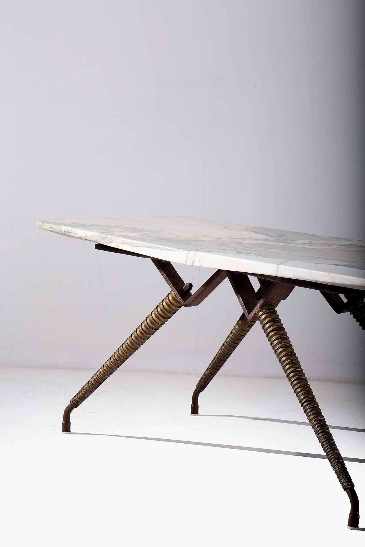 Rectangular coffee table in onyx and brass, 1950s 6