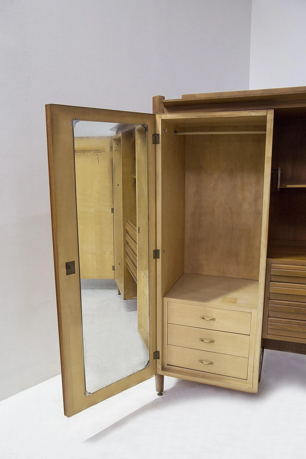 Wooden & brass cabinet by F.lli Reguitti for La Permanente, 1950s 13