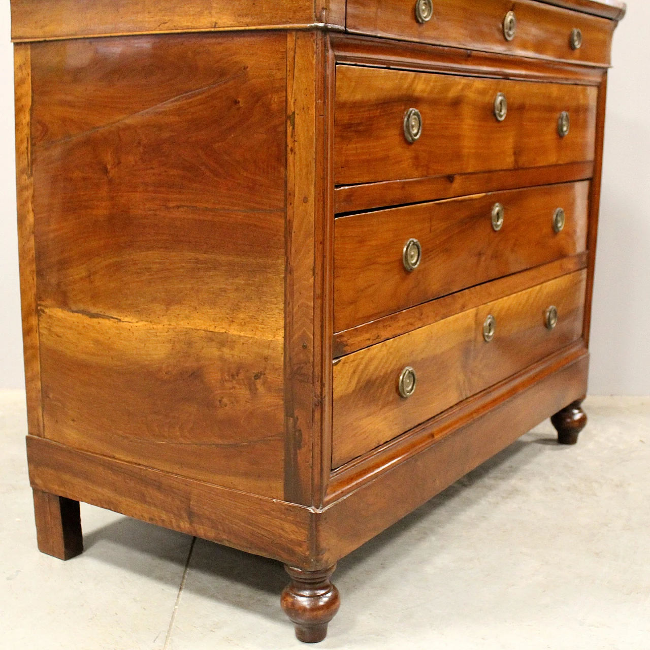 Louis Philippe 4-drawers dresser in walnut, 19th century 1