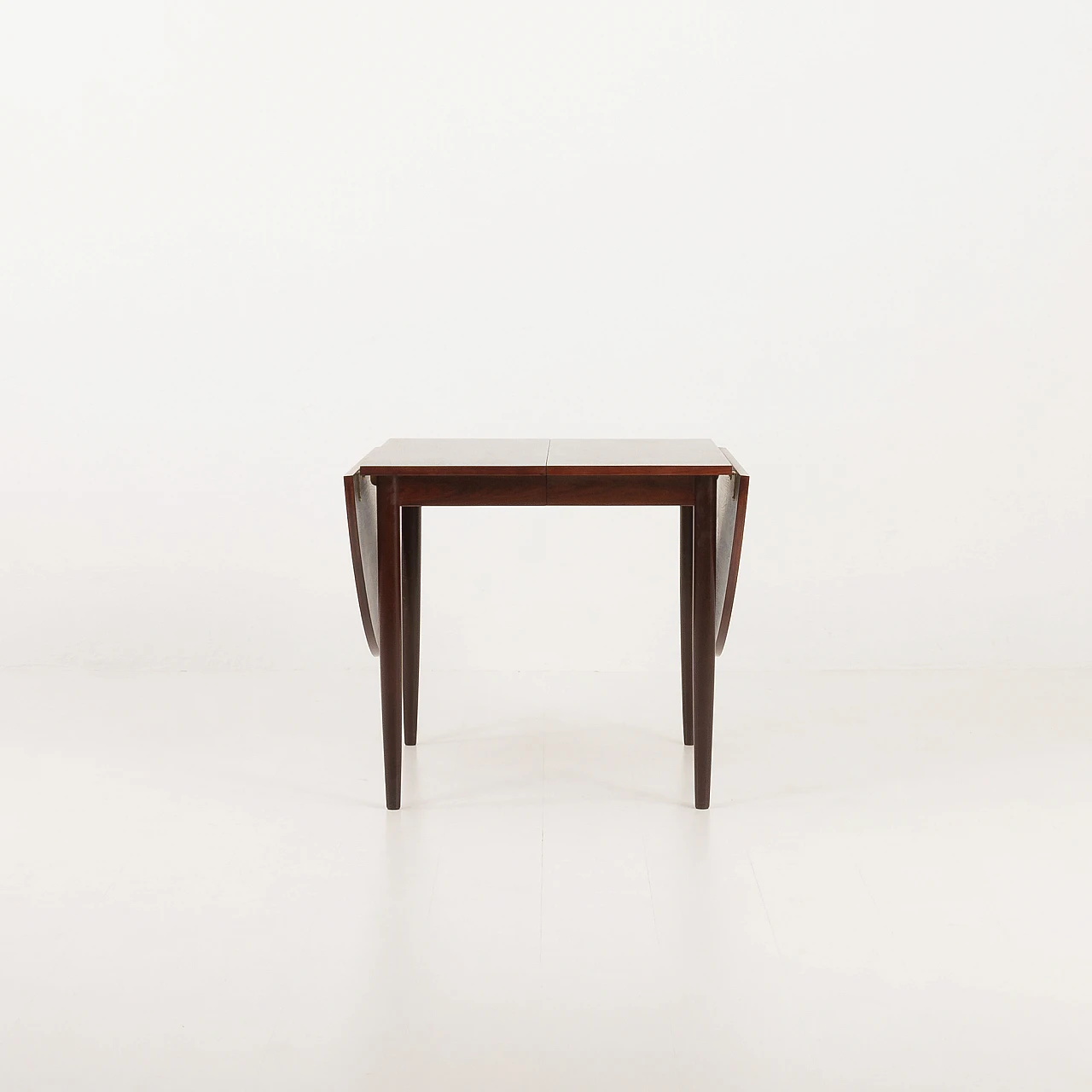 Danish extendable oval dining table in rosewood, 1960s 4