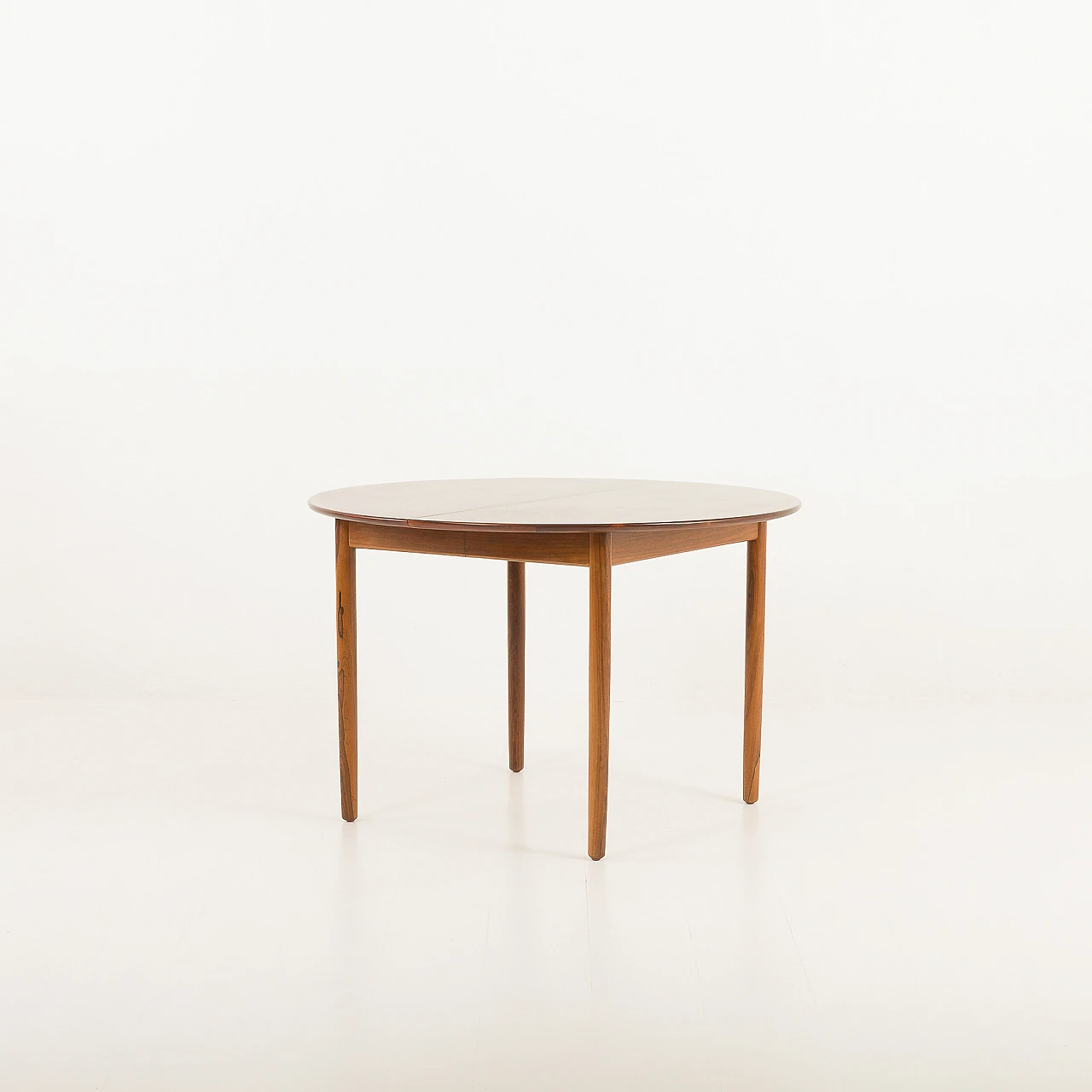 Danish extendable round dining table in rosewood, 1960s 10