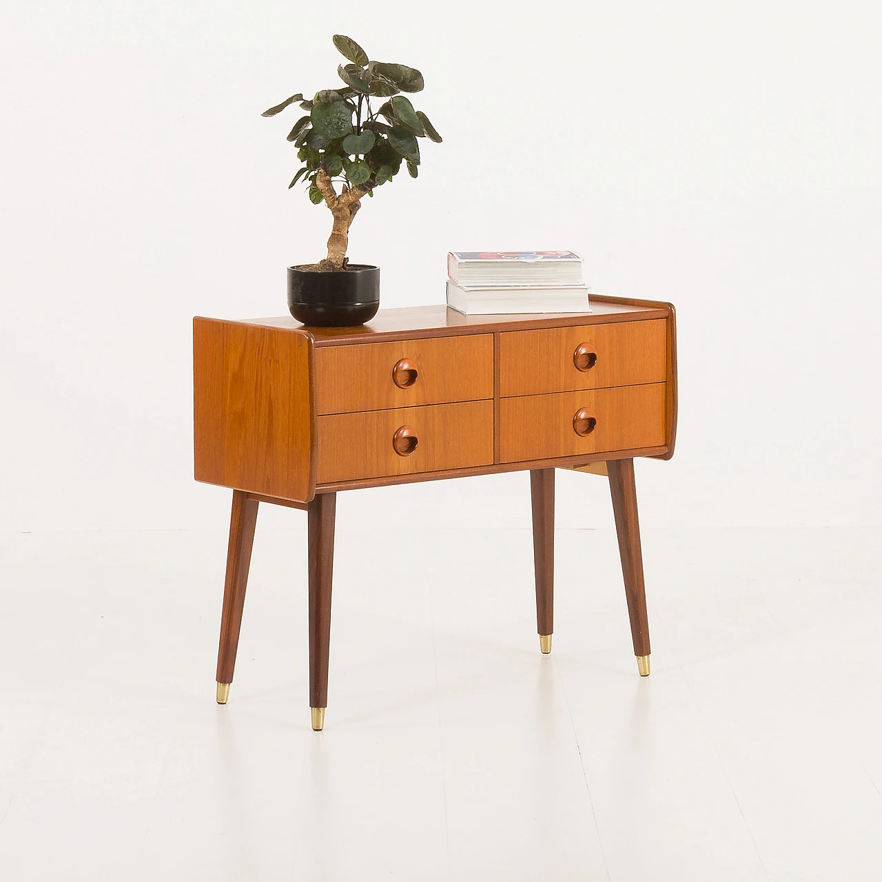 Small chest of drawers in teak by Talgø Møbelfabrikk, 1960s 1