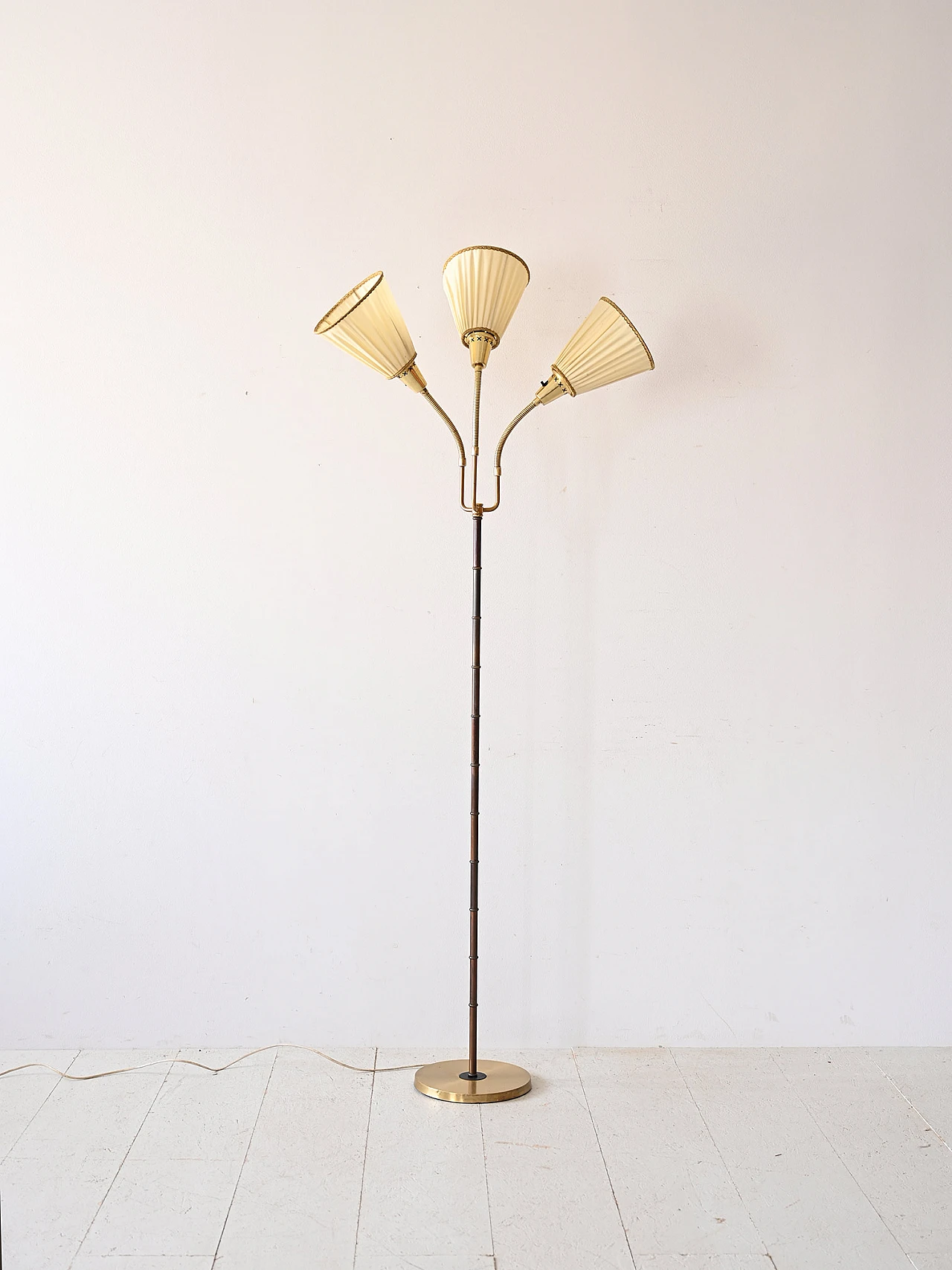 Gilded metal floor lamp with three light points, 1960s 3