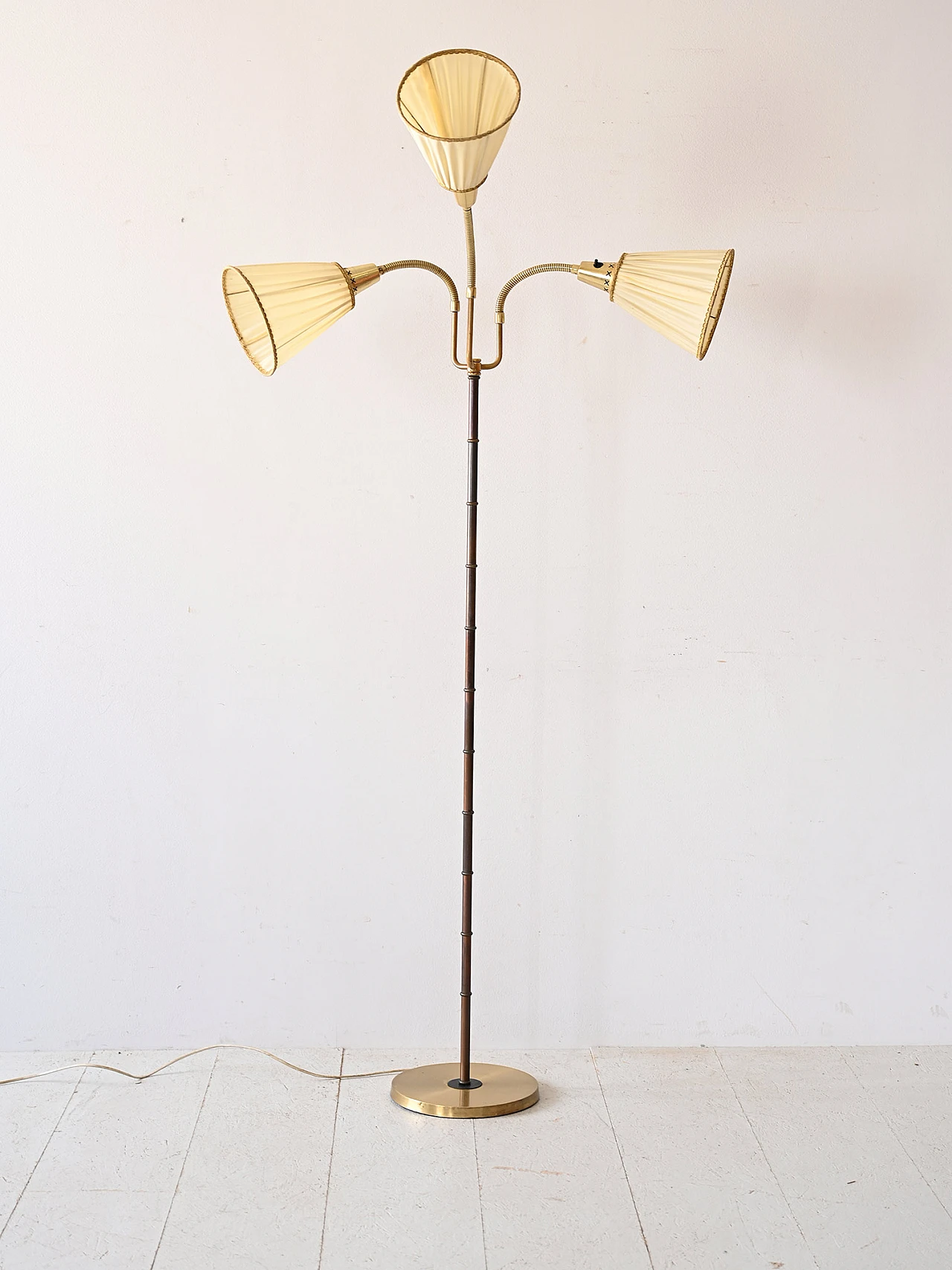 Gilded metal floor lamp with three light points, 1960s 4