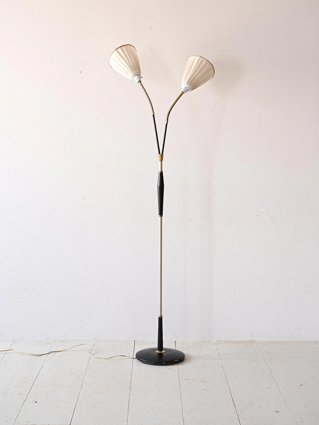 Scandinavian lamp with two light points 1