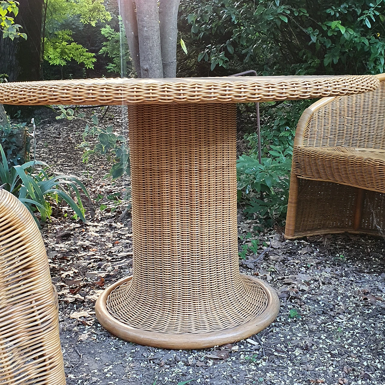 4 Wicker armchairs and table, 1960s 3