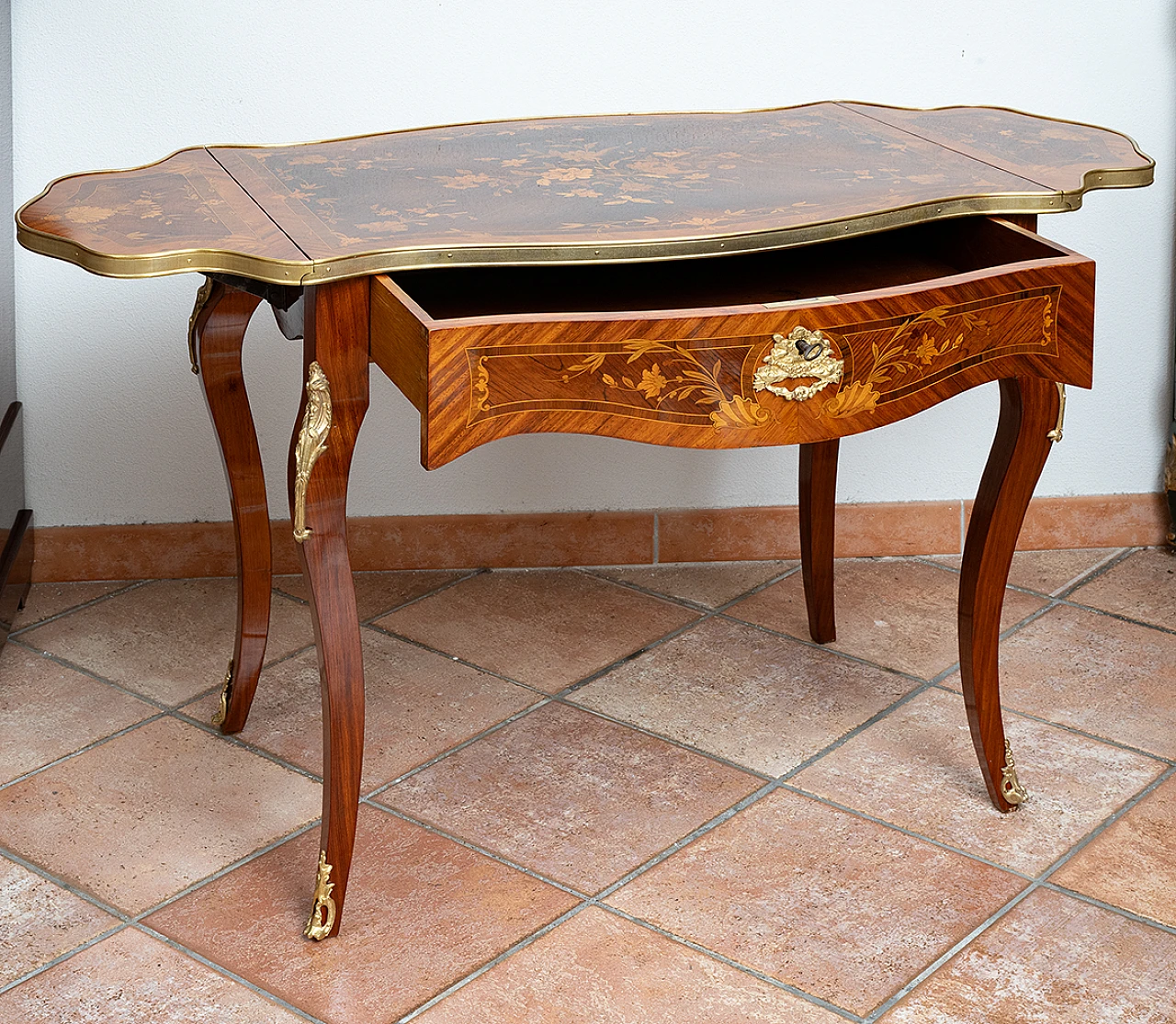 Napoleon III desk in exotic woods with bronze grafts, 19th century 7