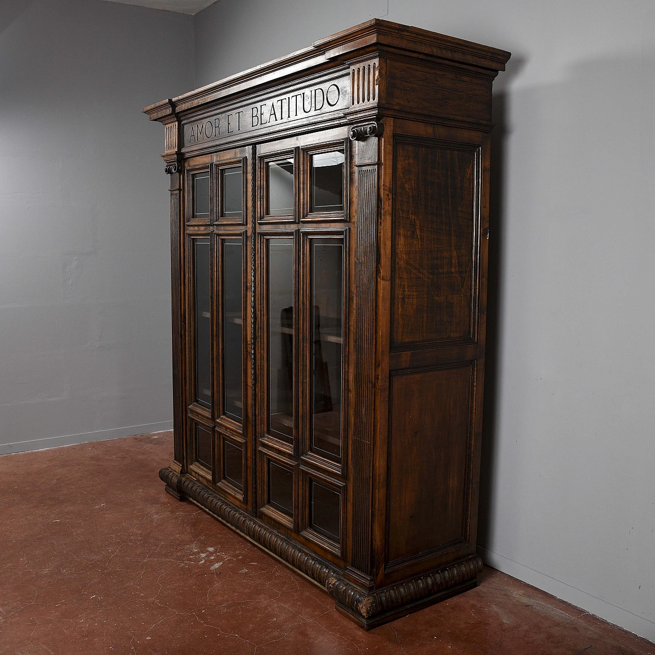 Neoclassical style showcase with bookshelf in wood & glass 3