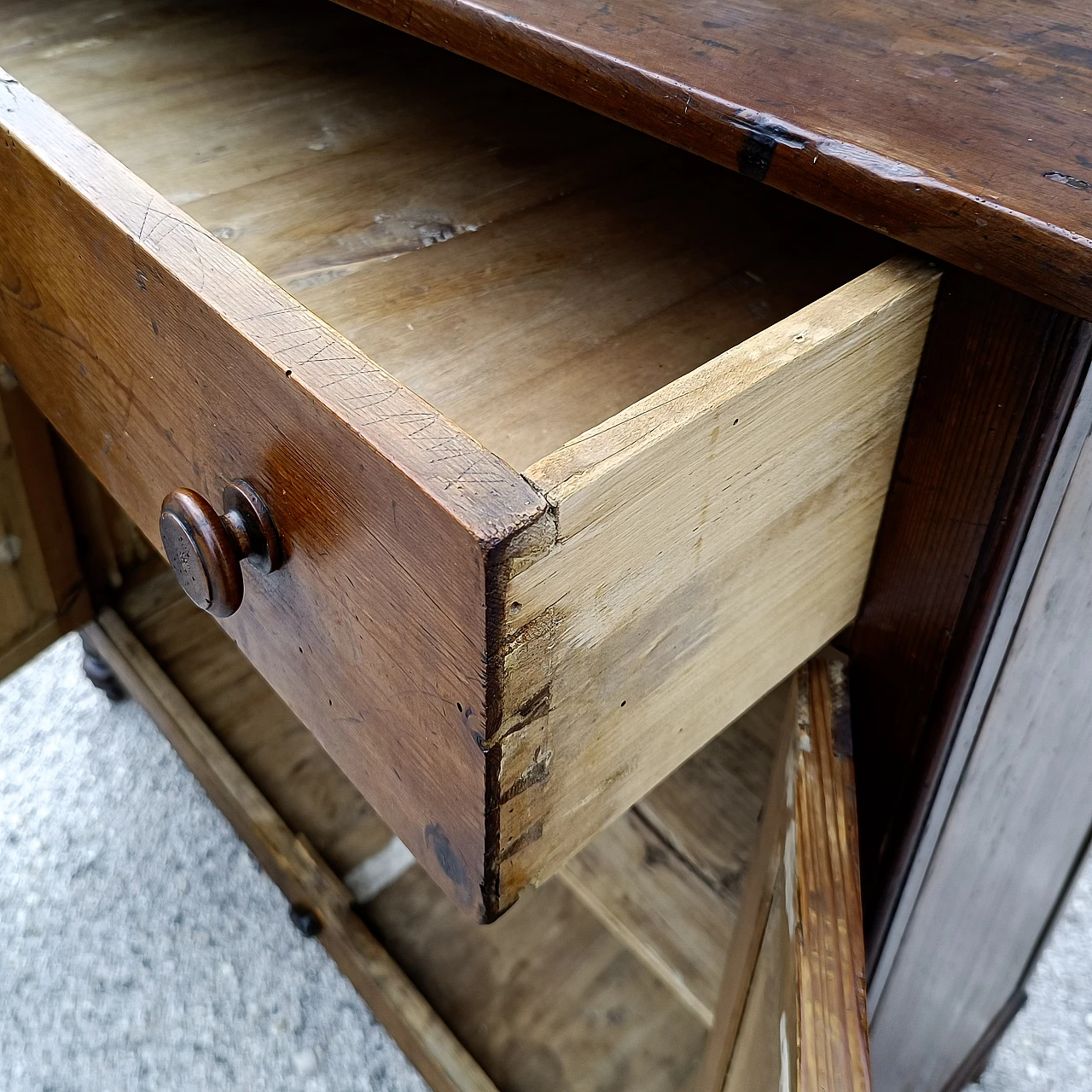 Credenza a 2 ante con cassetto in abete massello, '800 8