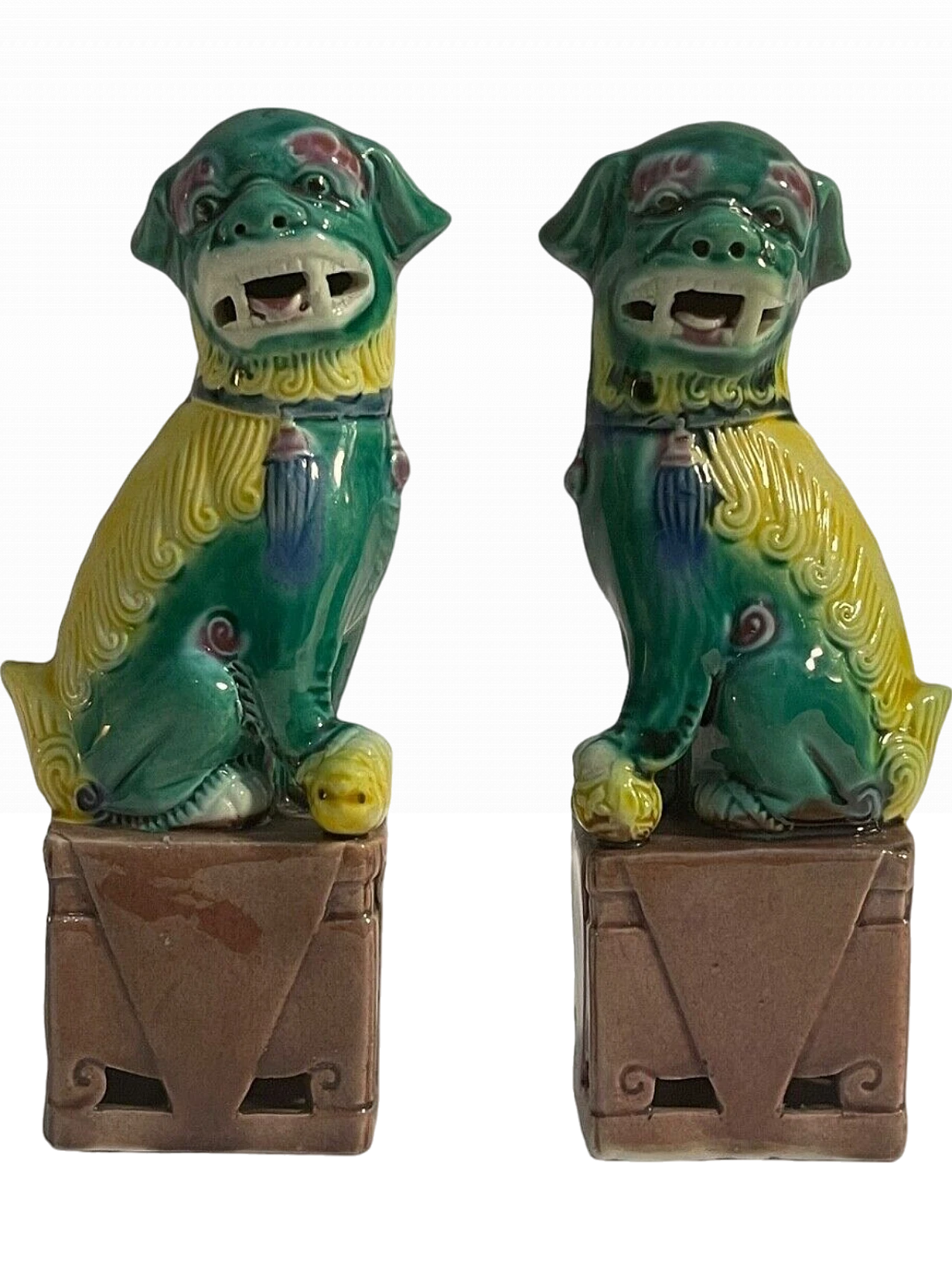 Pair of Chinese Pho dogs, polychrome ceramic figurines 7