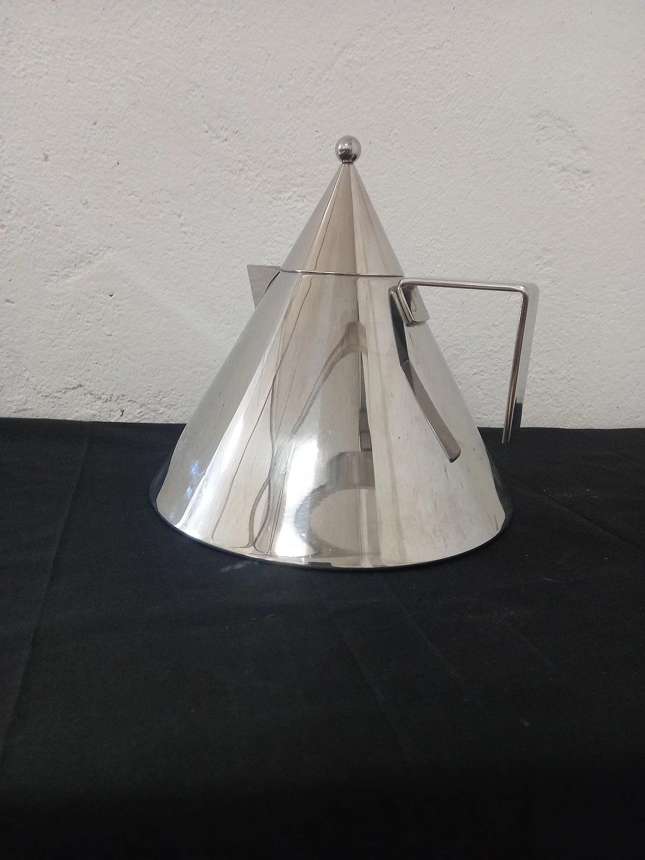 Teiera I Conici in acciaio inox di Aldo Rossi per Alessi, 1986 5