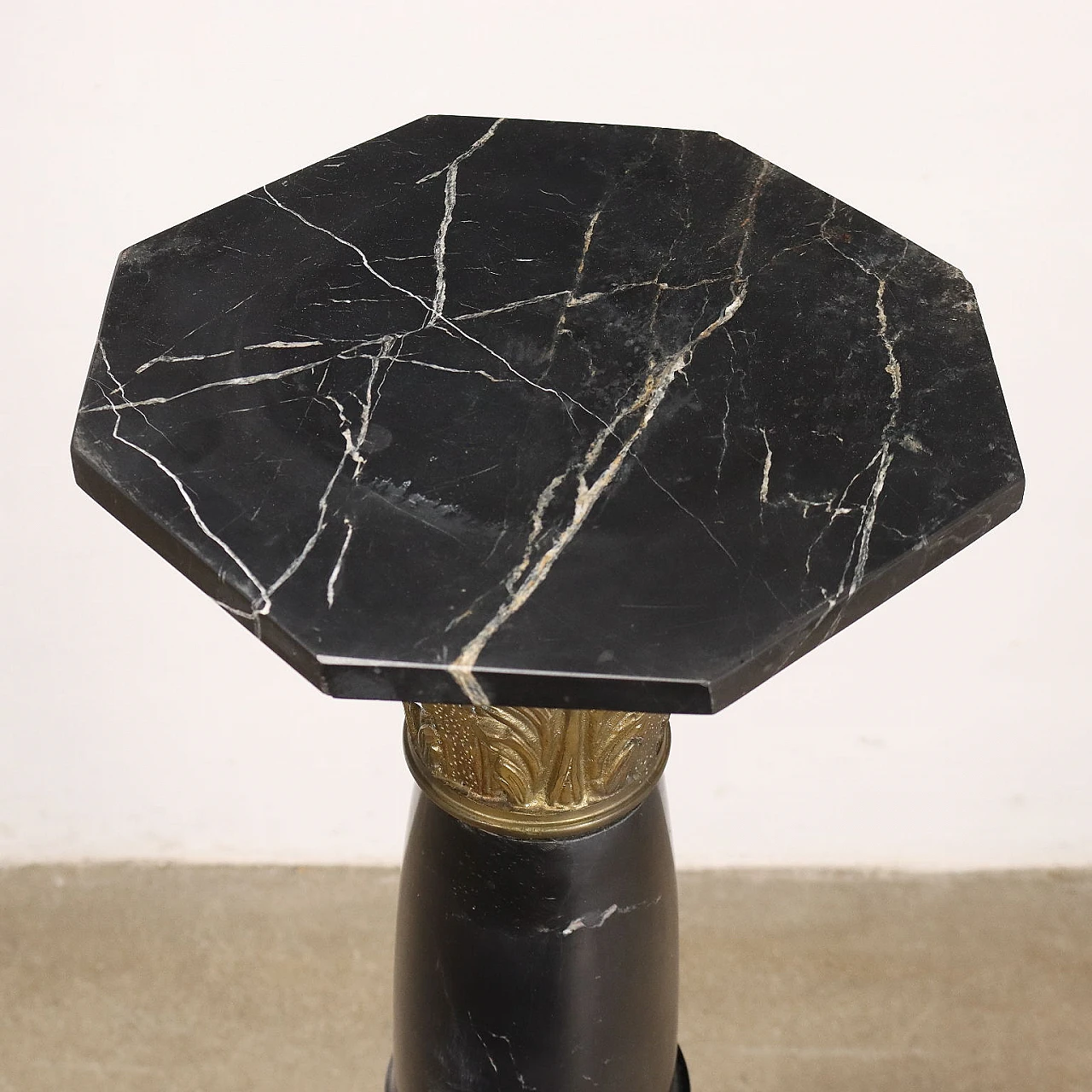 Black marble column in neoclassical style with bronze details 7