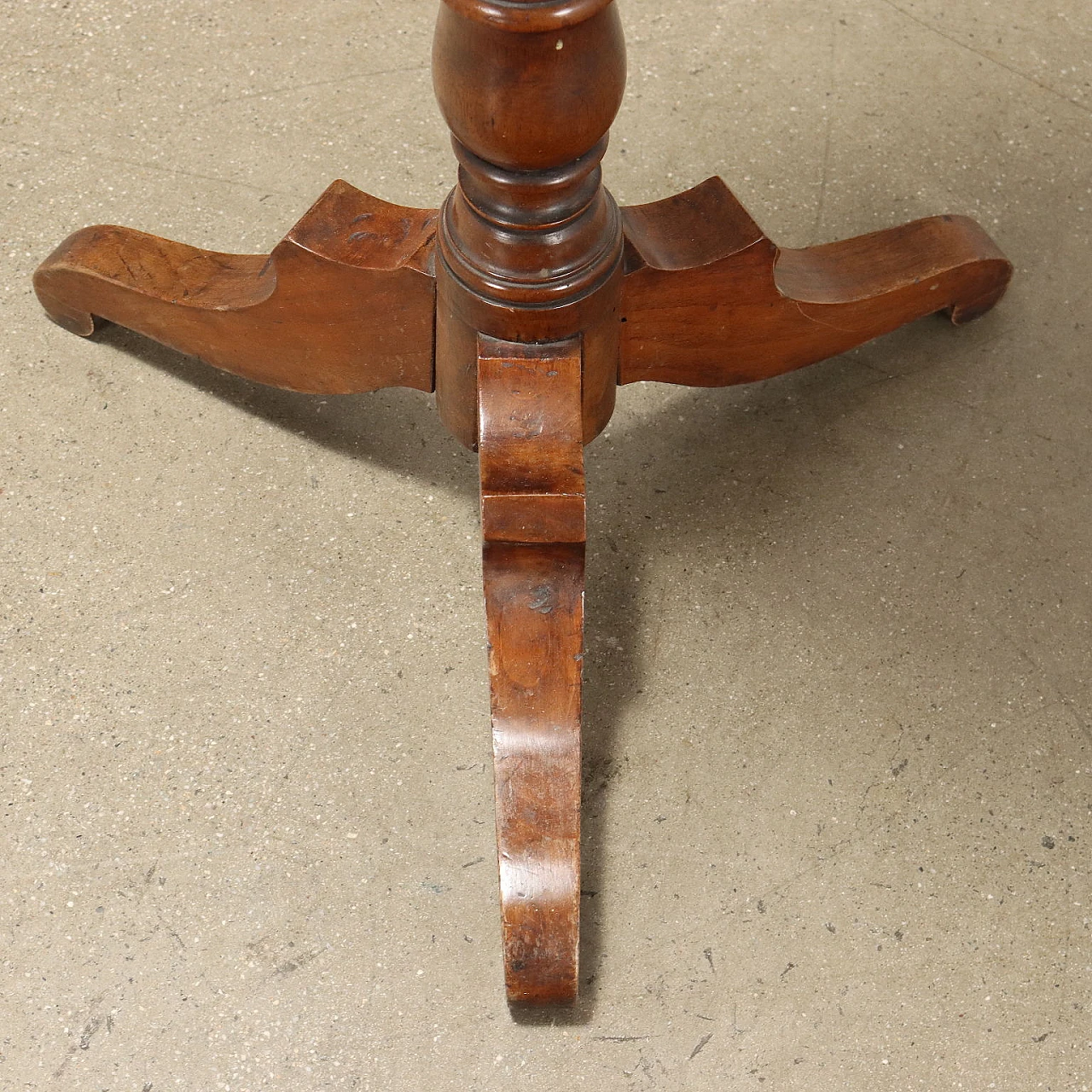 Louis Philippe walnut vanity table, mid-19th century 8