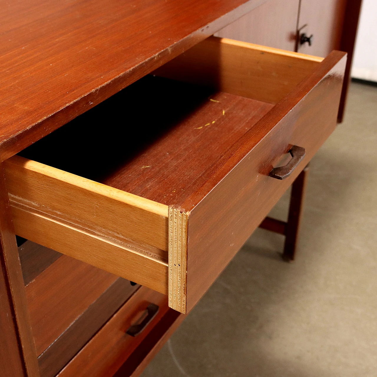 Credenza in legno impiallacciato teak, anni '60 6