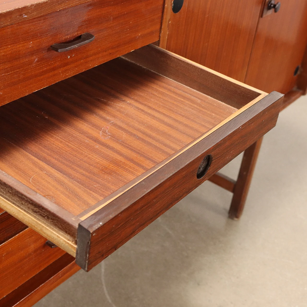 Credenza in legno impiallacciato teak, anni '60 8