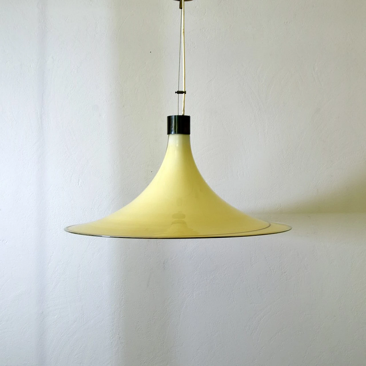 Lampada da soffitto in vetro di Murano e ottone, anni '70 4