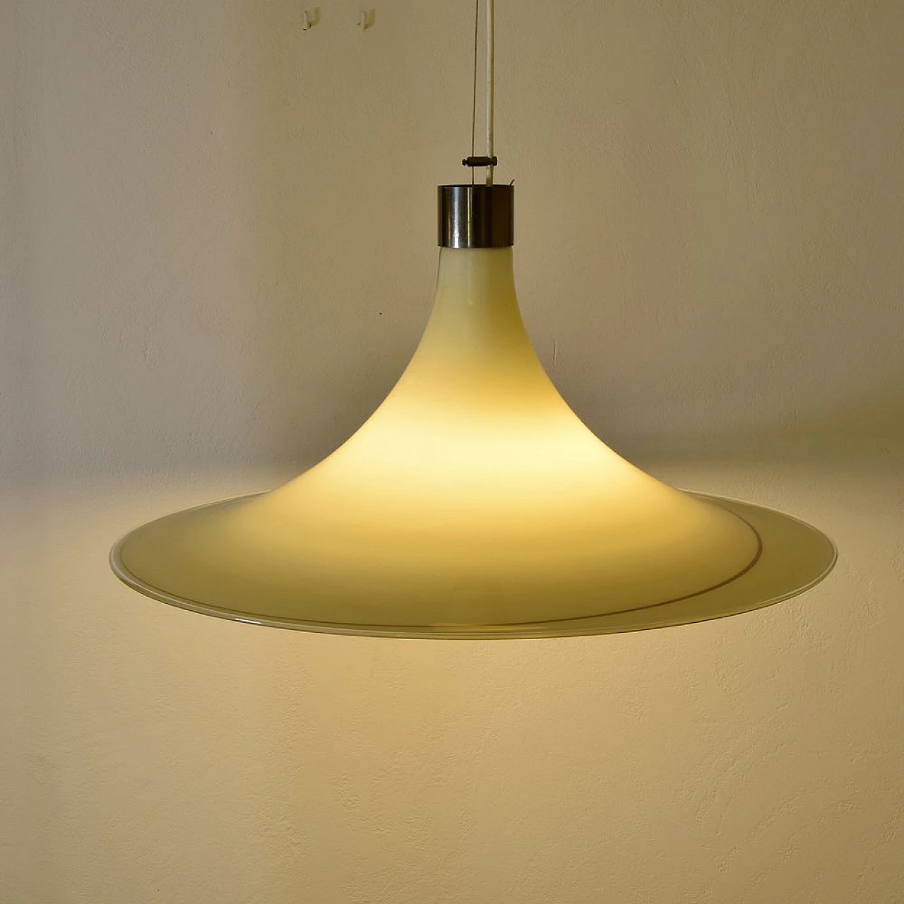 Lampada da soffitto in vetro di Murano e ottone, anni '70 5