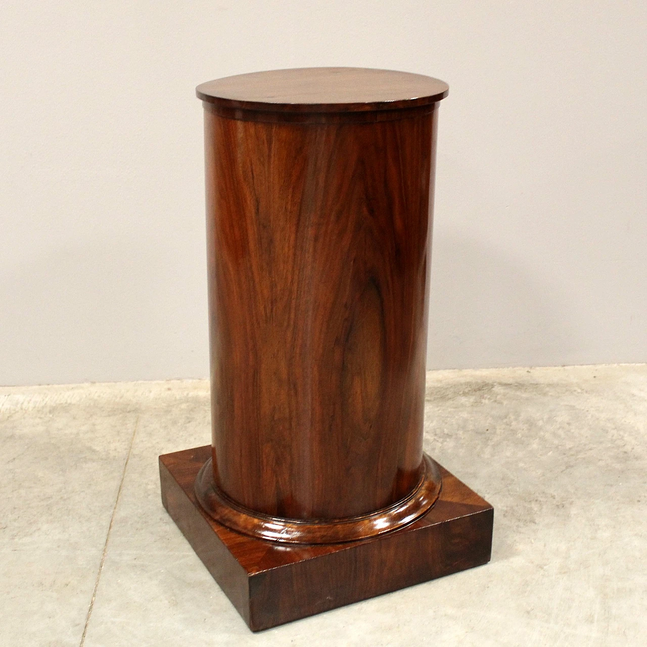 Empire walnut column bedside table, 19th century 5