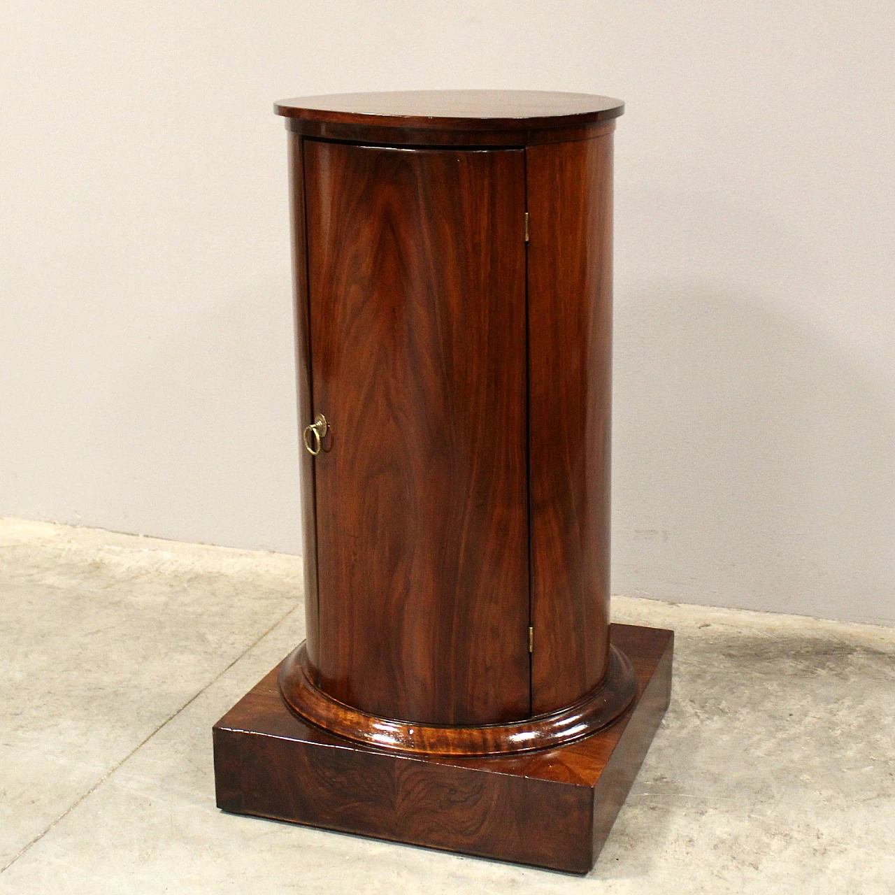 Empire walnut column bedside table, 19th century 8