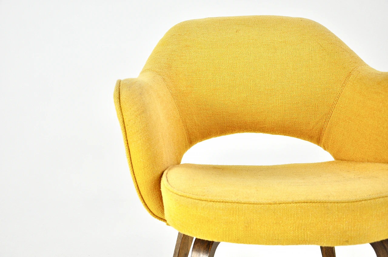 Poltrona gialla di Eero Saarinen per Knoll International, anni '60 10