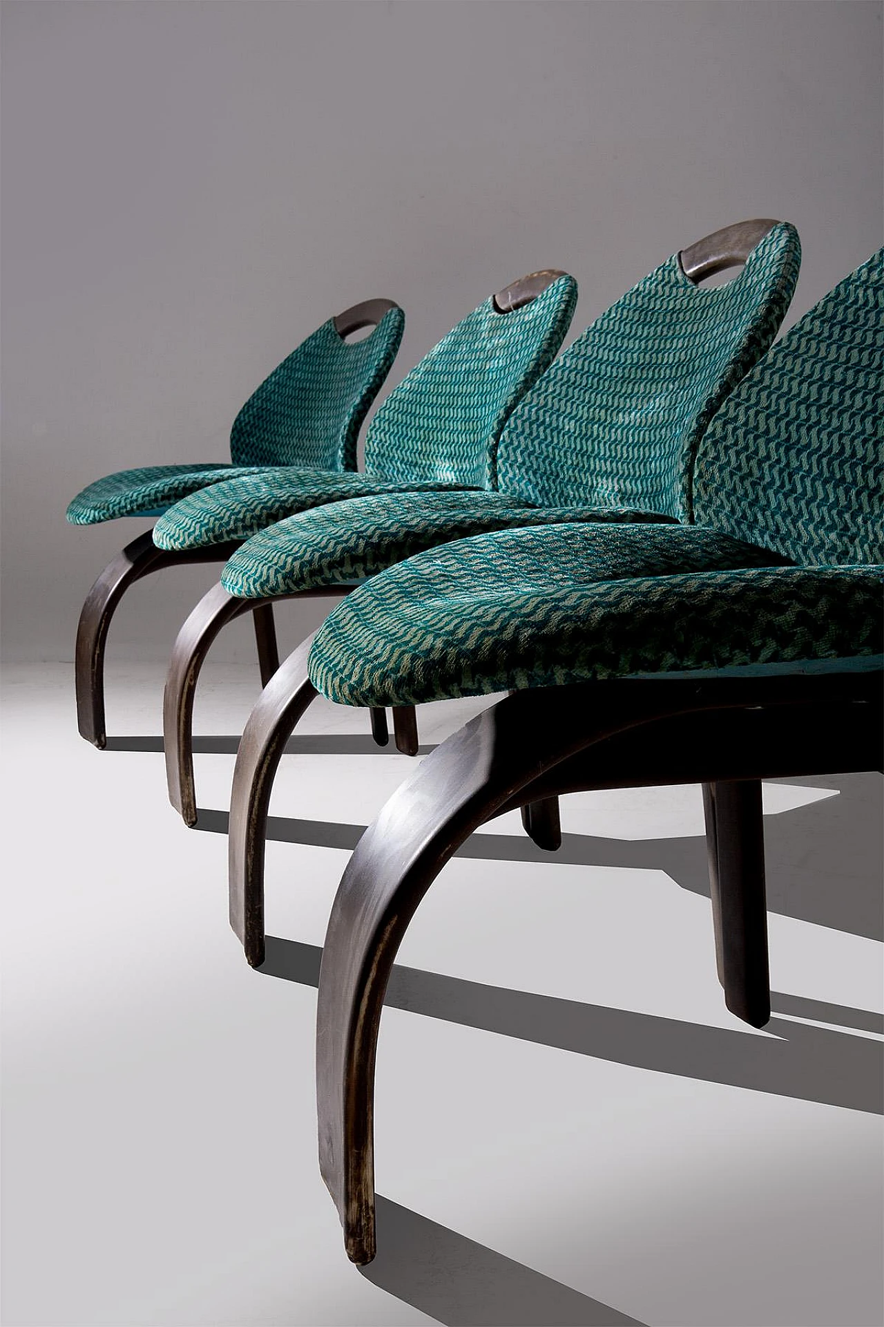 4 Sail chairs in green velvet by Giovanni Offredi for Saporiti, 1970s 8