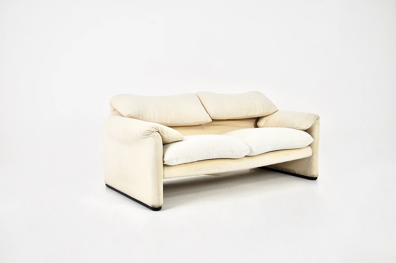 Maralunga sofa in white fabric by Vico Magistretti for Cassina, 1970s 2