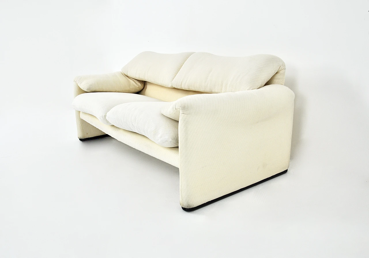 Maralunga sofa in white fabric by Vico Magistretti for Cassina, 1970s 6