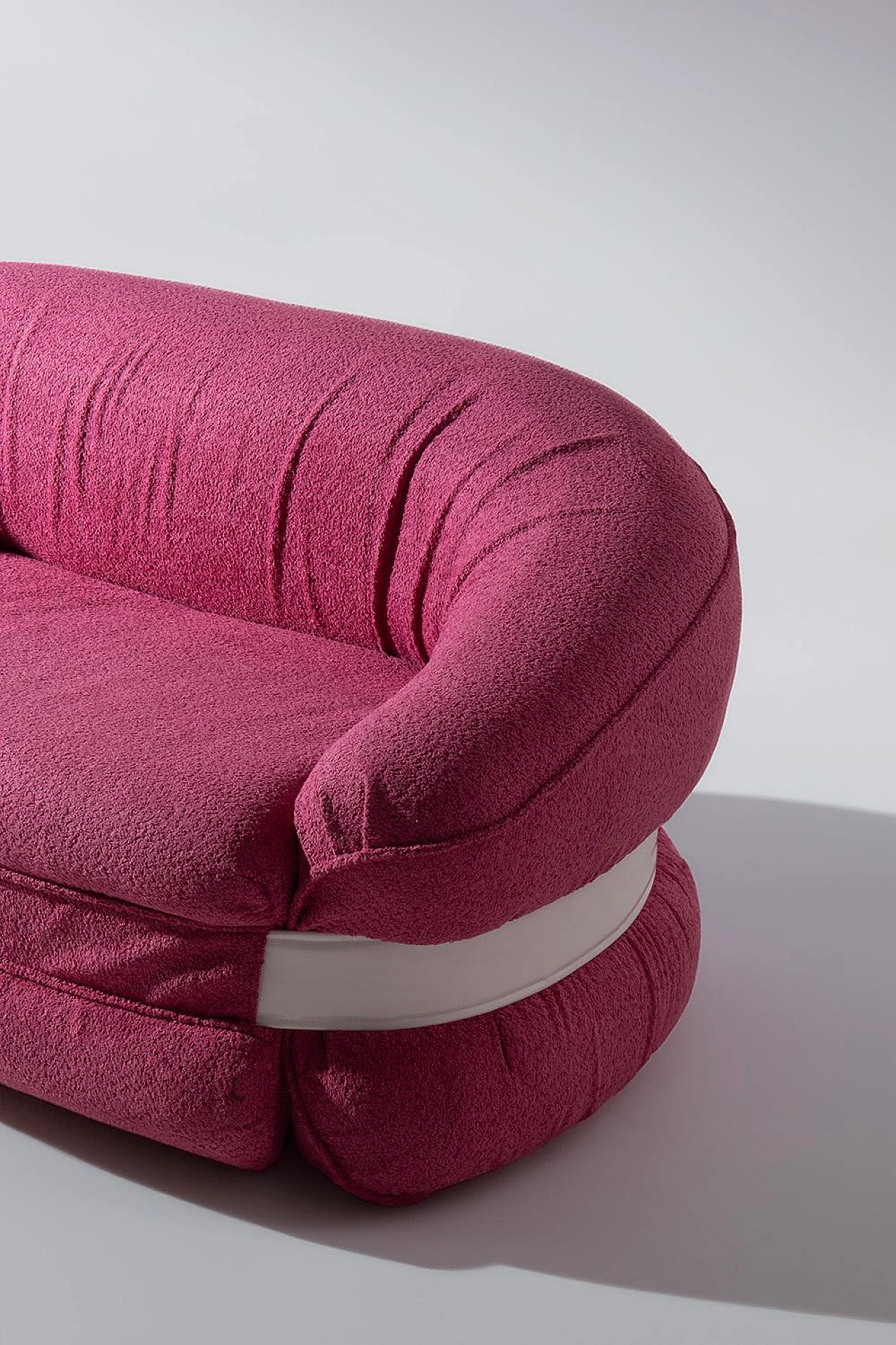 Two-seater sofa in pink bouclé by Adriano Piazzesi for Tre D, 1970s 2