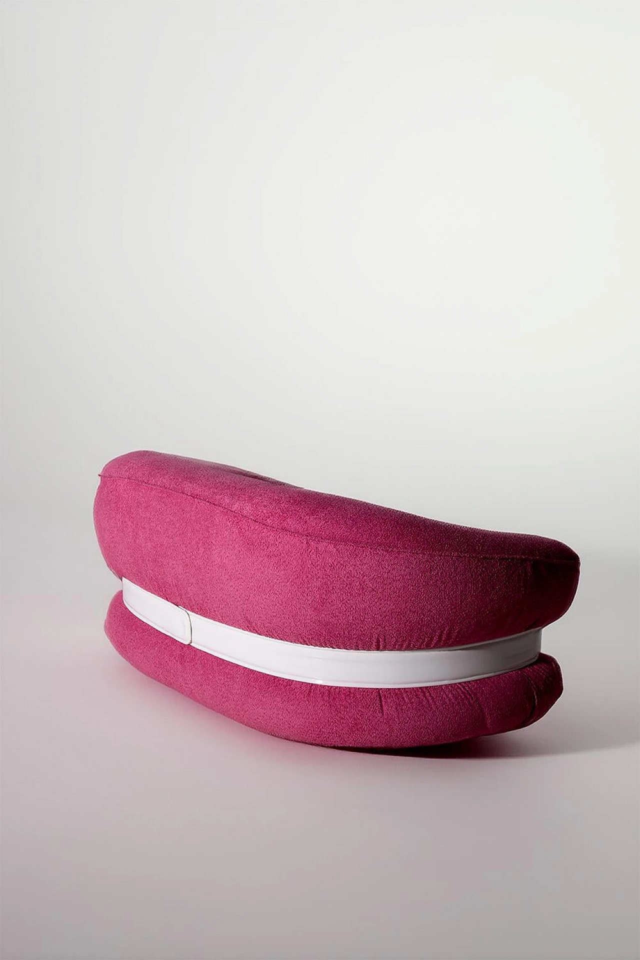 Two-seater sofa in pink bouclé by Adriano Piazzesi for Tre D, 1970s 3