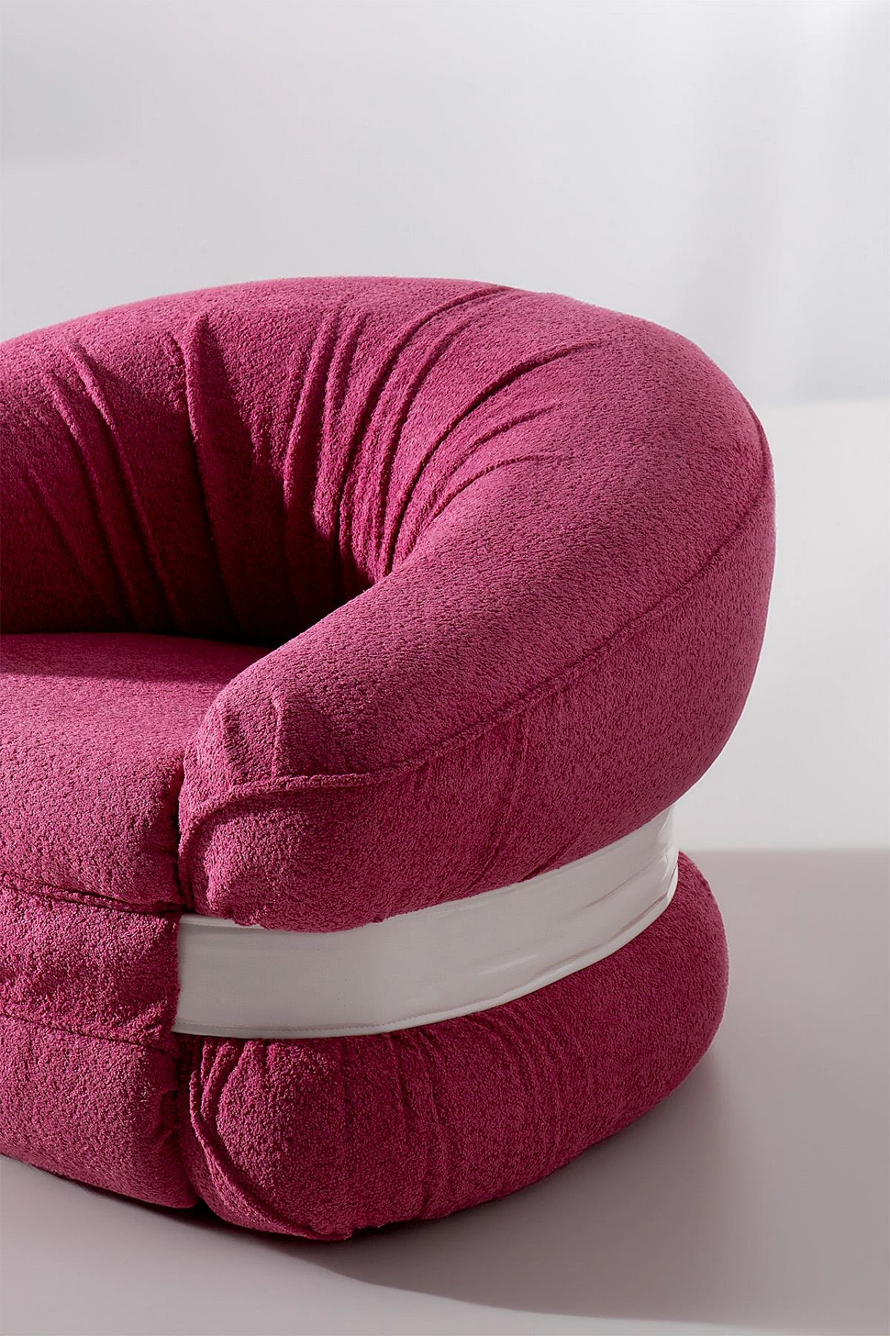 Pair of armchairs Premiere in pink bouclé by A. Piazzanesi, 1970s 5