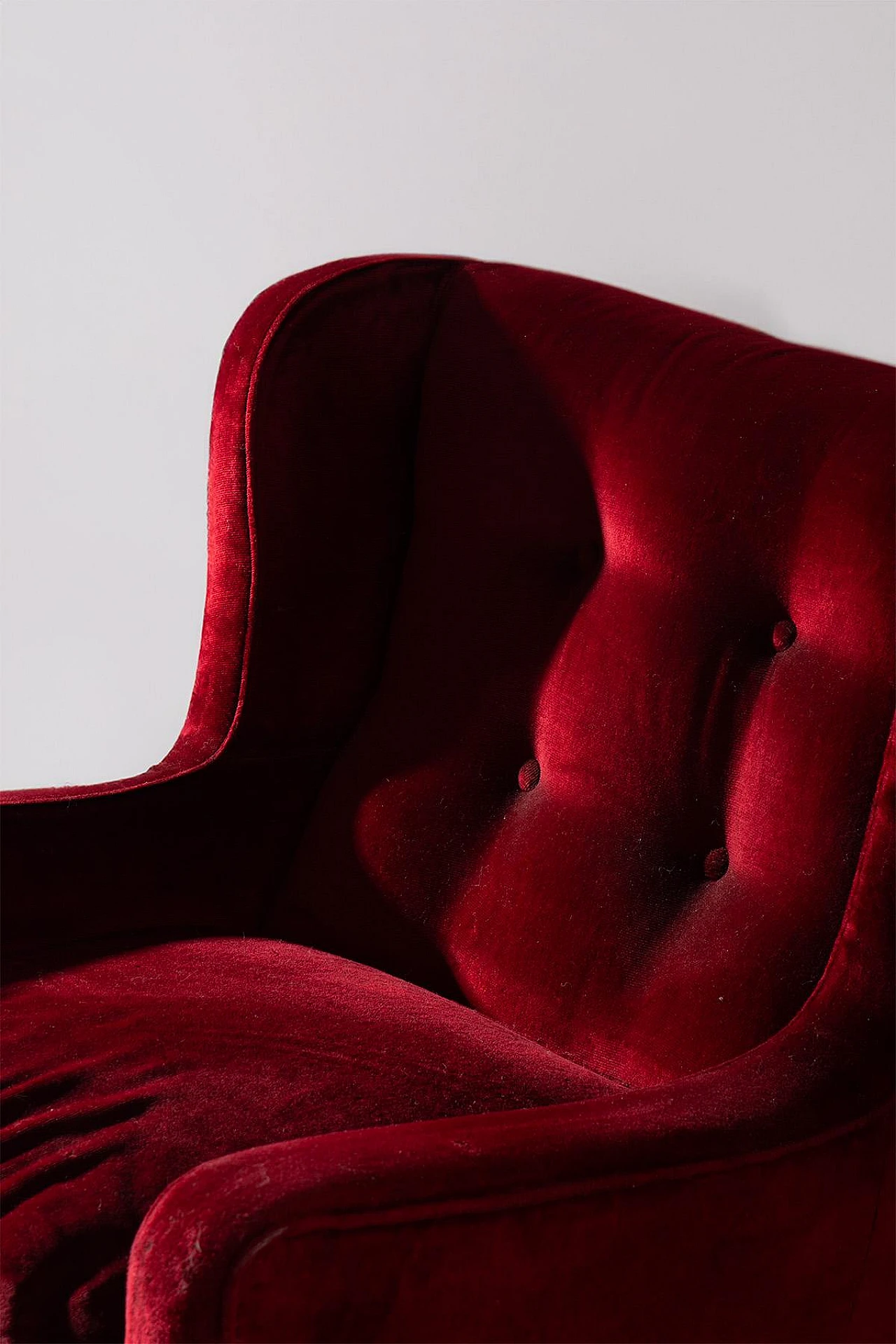 Bergère armchair in red velvet & wood by Gio Ponti style, 1950s 5