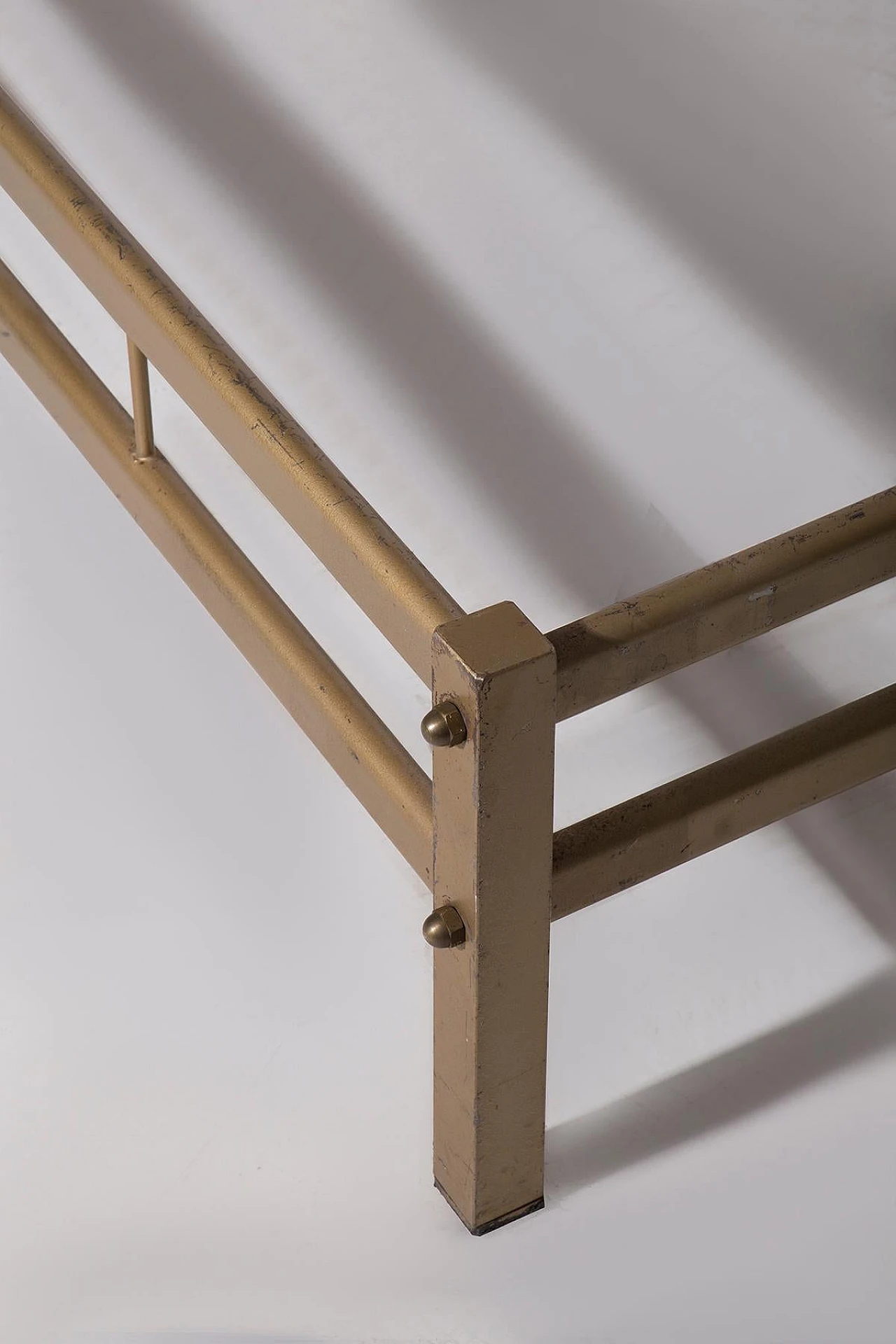 Bed frame in brass by Luciano Frigerio, 1970s 6