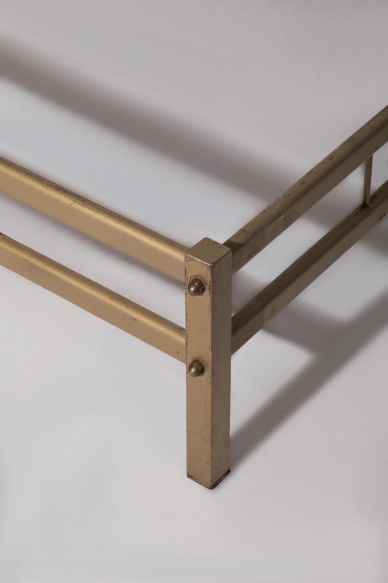 Bed frame in brass by Luciano Frigerio, 1970s 9