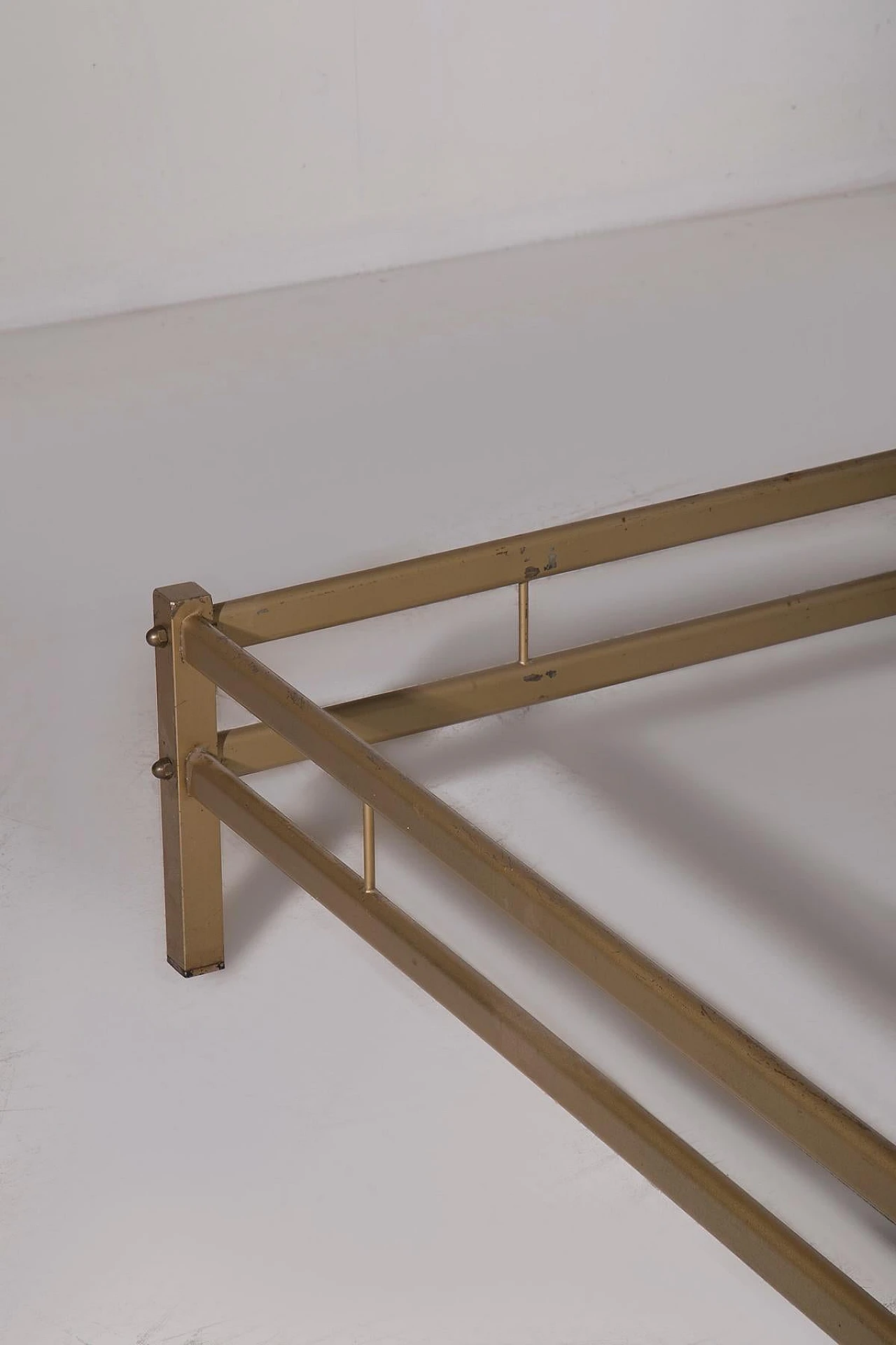 Bed frame in brass by Luciano Frigerio, 1970s 10