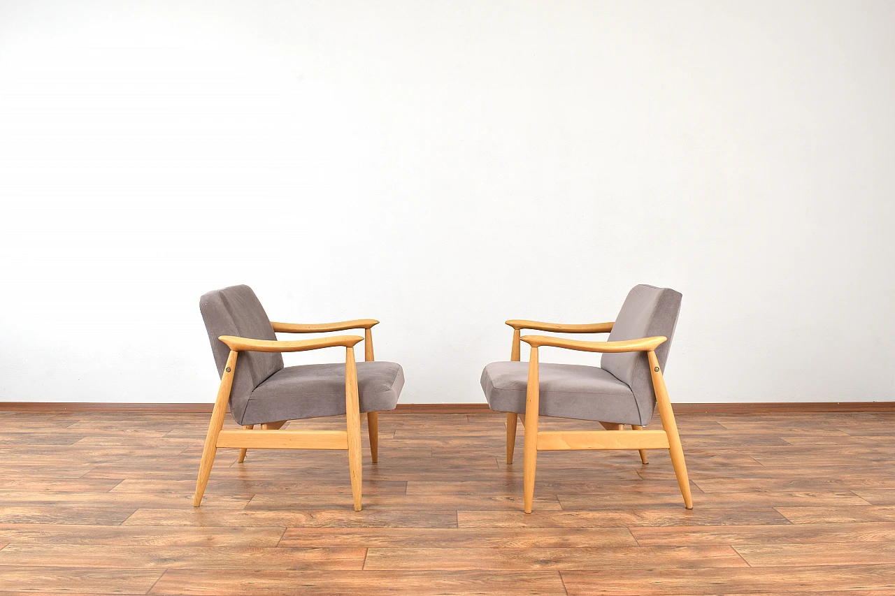 Pair of armchairs by Kędziorek for Gościcińskie Fabryki Mebli, 1960s 2