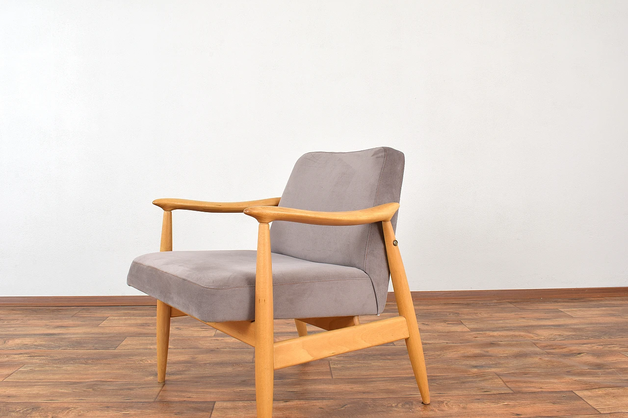 Pair of armchairs by Kędziorek for Gościcińskie Fabryki Mebli, 1960s 11