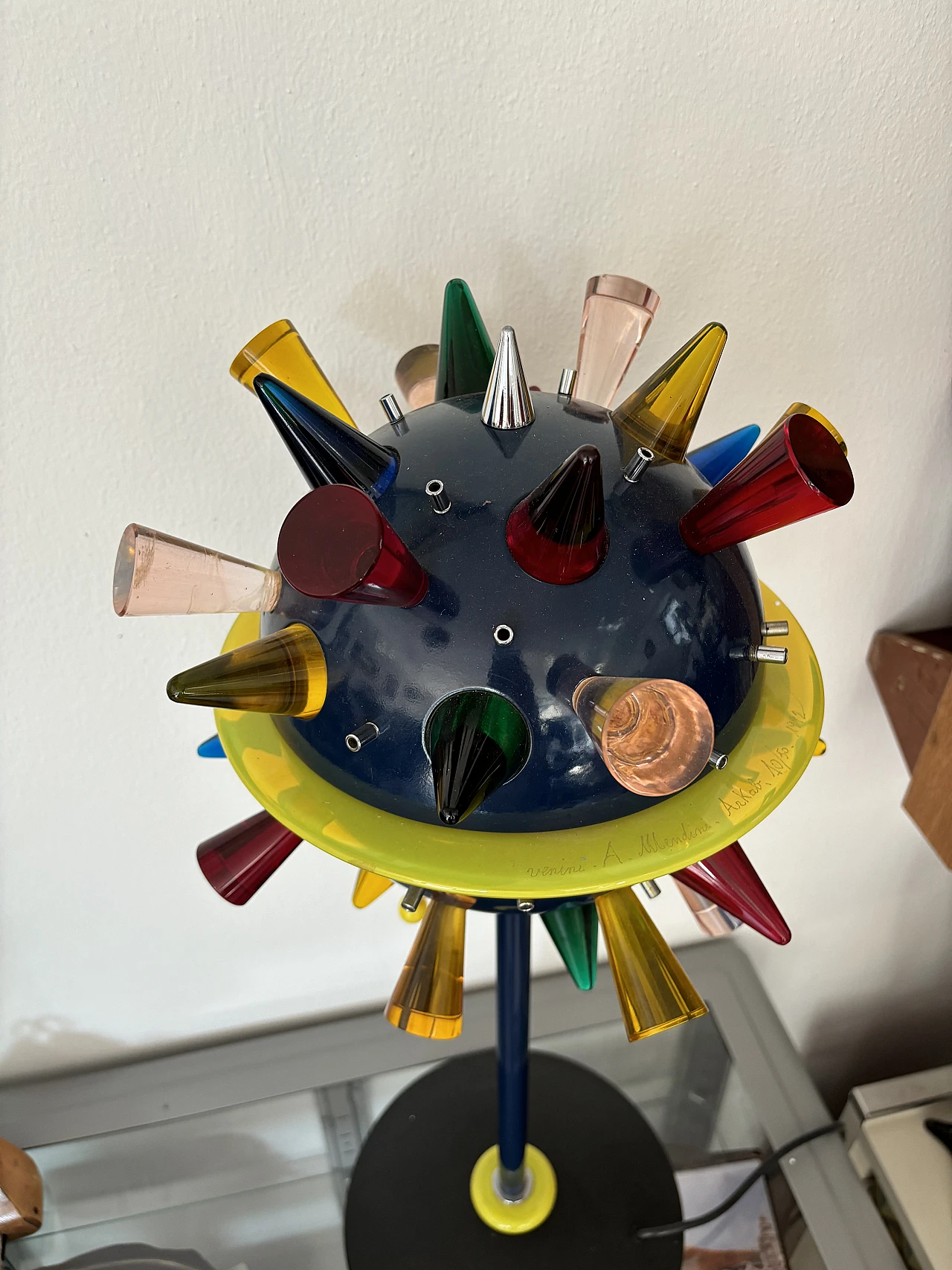 Lampada multicolore in vetro e metallo di A. Mendini per Venini, 1992 2