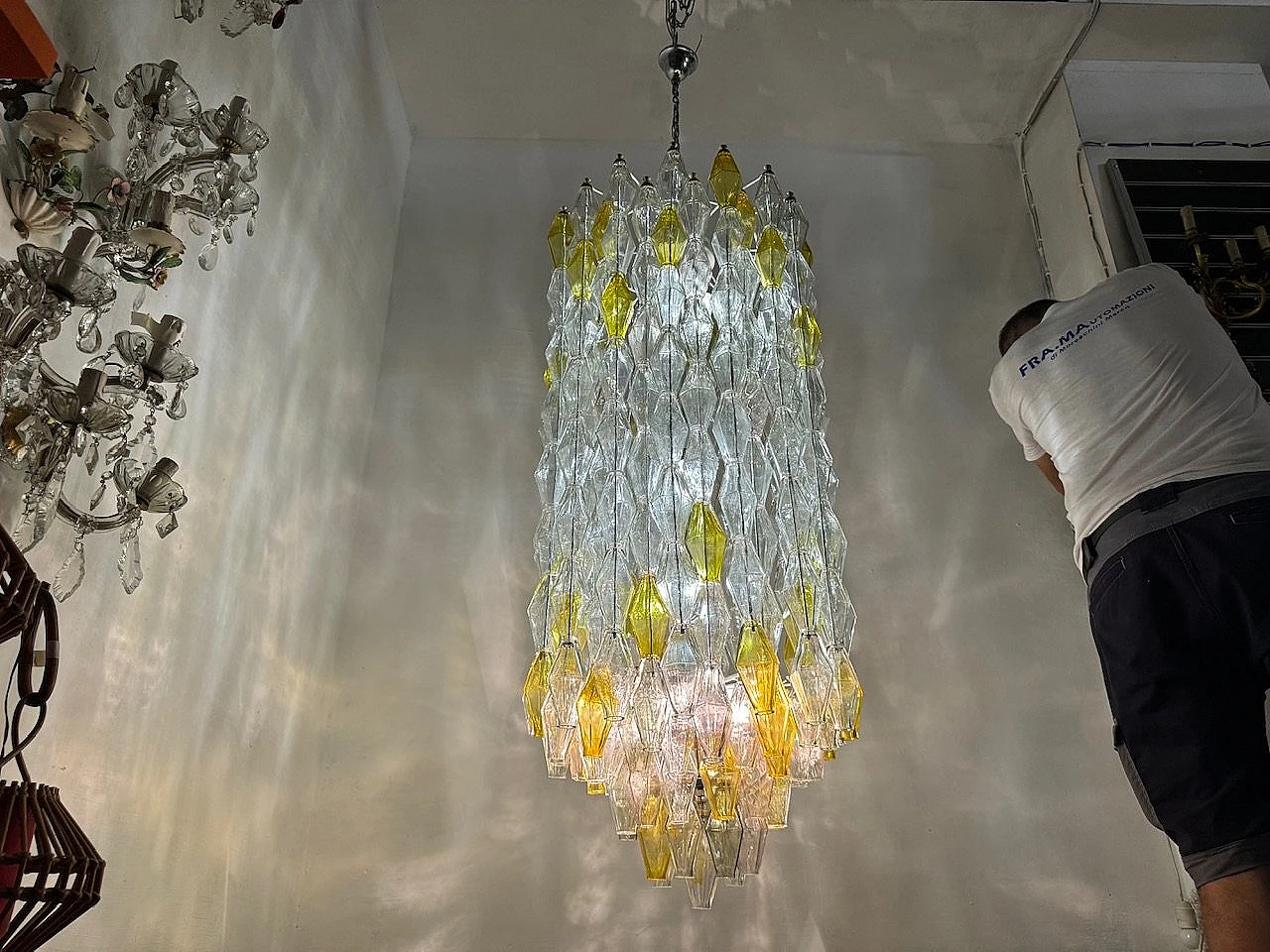 Polygon chandelier in white and gold Murano glass, 1980s 6