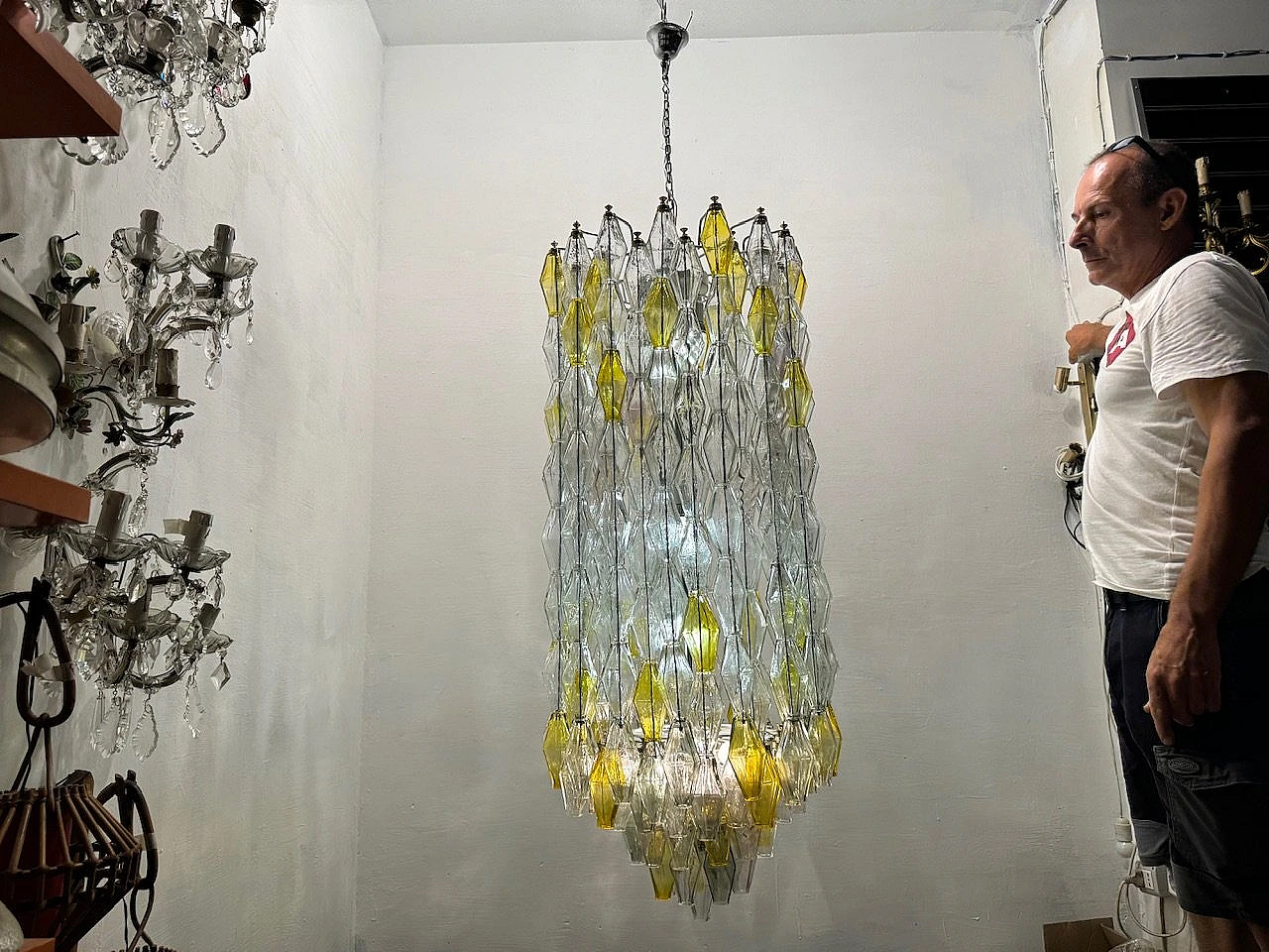 Polygon chandelier in white and gold Murano glass, 1980s 13