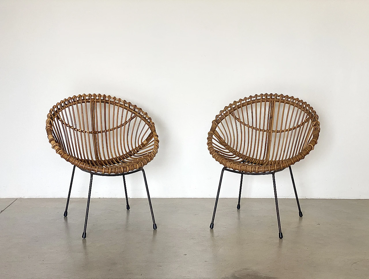 Pair of reed and wicker armchairs, 1970s 1