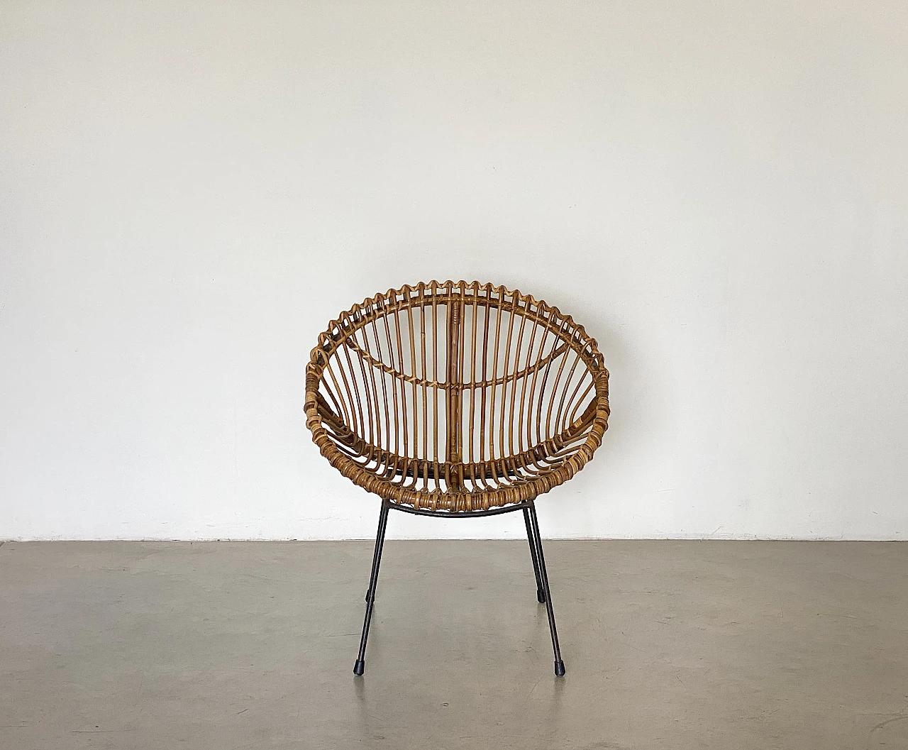 Pair of reed and wicker armchairs, 1970s 6