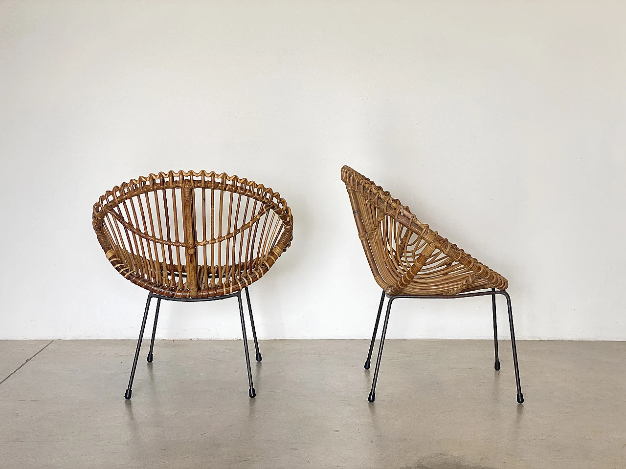 Pair of reed and wicker armchairs, 1970s 8