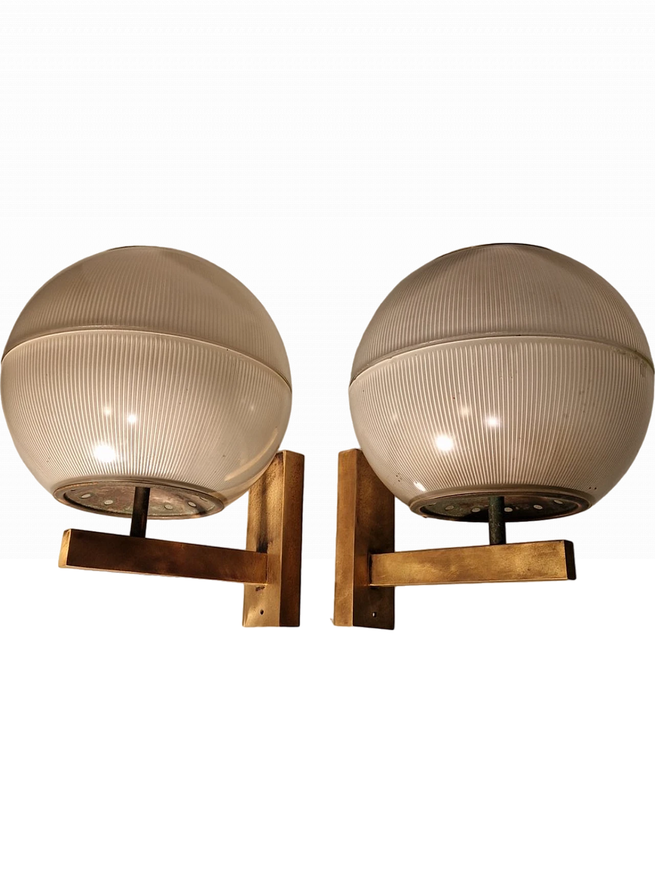 Pair of wall lamps by Ignazio Gardella, 1960s 8